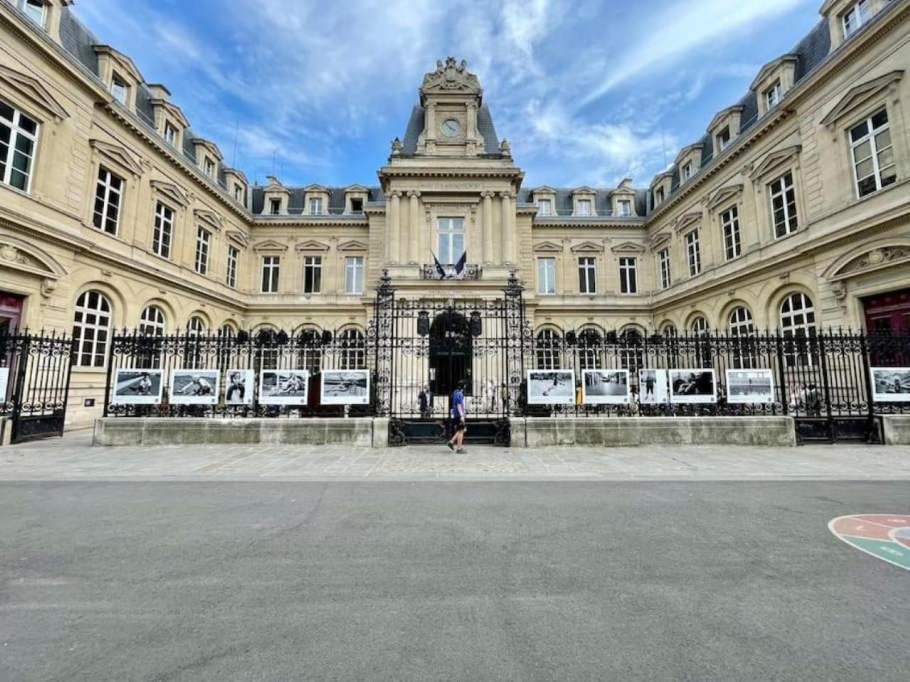 La Galerie Des Archives-Unique And Elegant Gem-Marais Apartment Paris Exterior photo